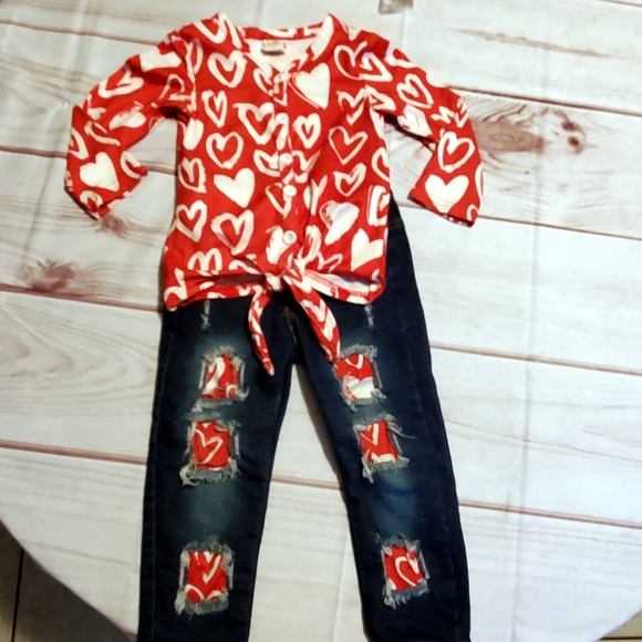 Mia Bella 2 piece Red Heart Tie Shirt & Peek a boo Jeans S 2T - Picture 2 of 11